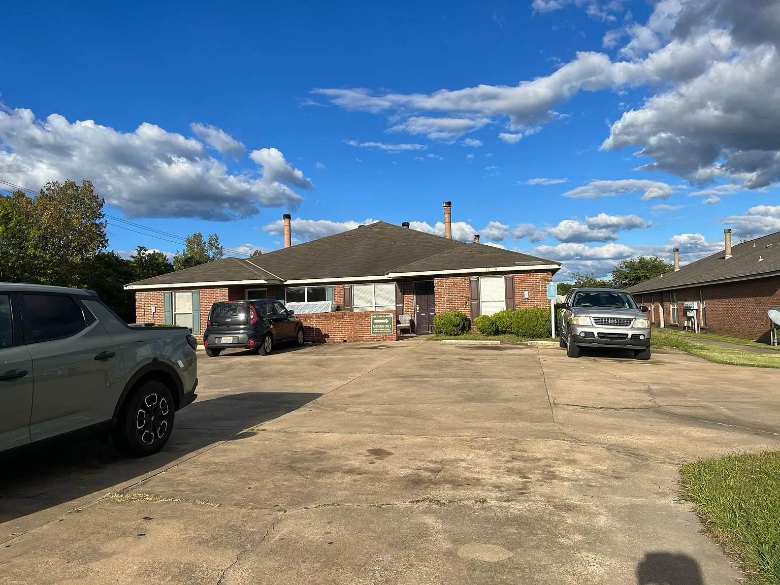 5803 Brewbaker Blvd — Photo 1