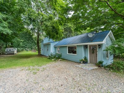 226 W Orchard St, Delton, MI, 49046