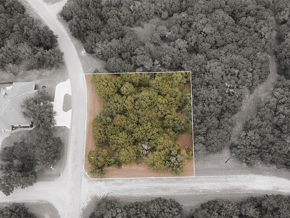 1st image of 25064 Woodmont Dr