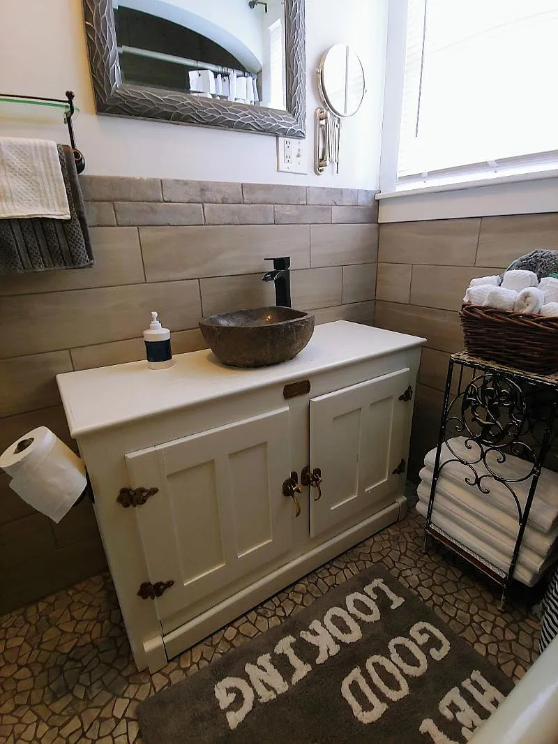 2 bed, 800 sqft, $1,600 — Photo 3