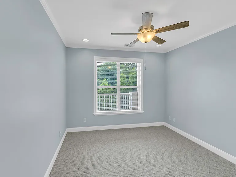 1000 E Woodlawn Rd #417 — Photo 12