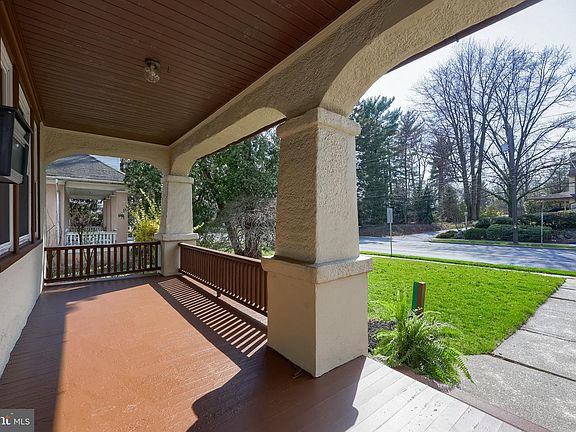 5th image of 631 S Broad St