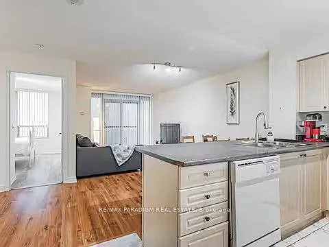 30 Grand Trunk Cres #3703 — Photo 5