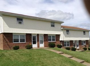 30 Zelt St, Washington, PA 15301