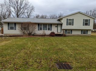 12055 Wisconsin Rd NE, Alliance, OH 44601