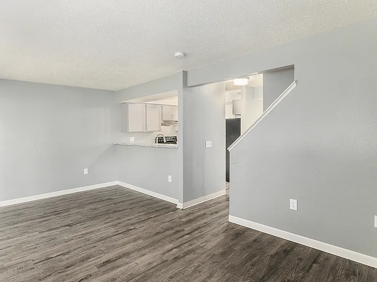 900 West Townhomes — Photo 11