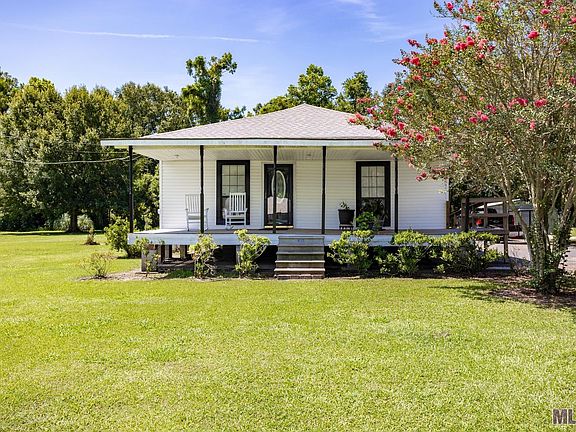 3rd image of 66425 Stampley Dr
