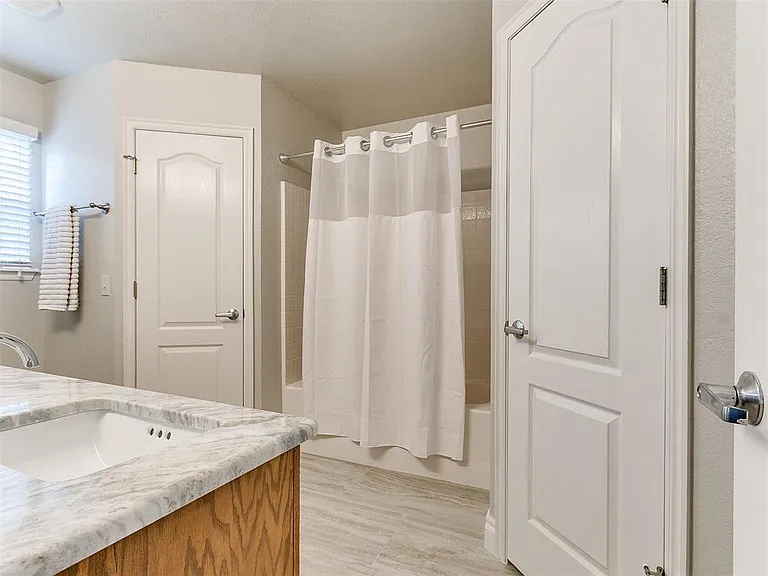 1305 Melisa Dr — Photo 34