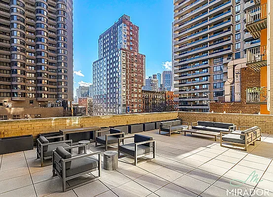 Rented by Mirador Real Estate | media 27