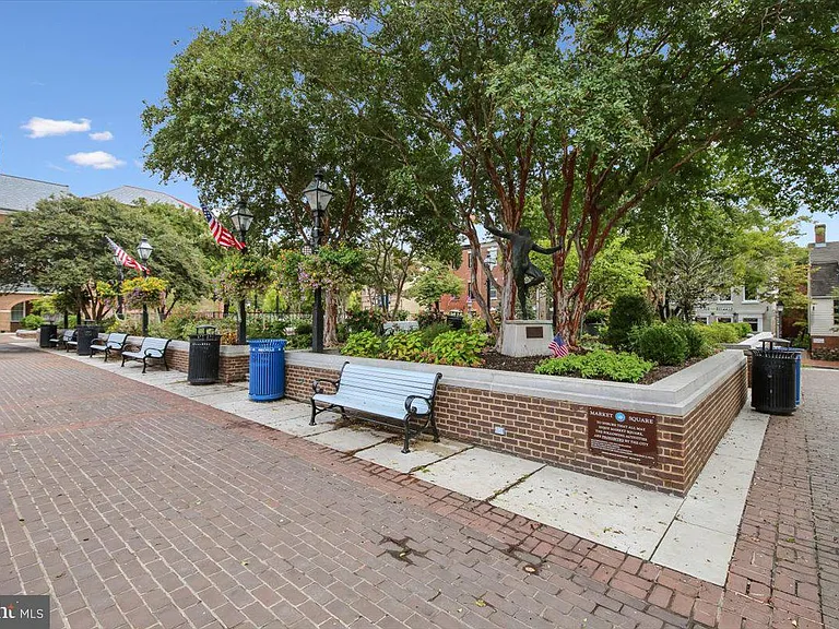 5722 Callcott Way #B — Photo 37