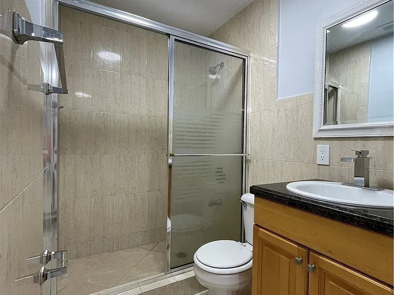4132 SW 7th Pl #4132 — Photo 9