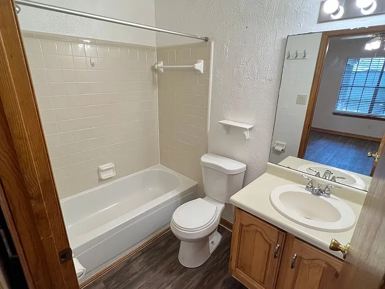 3907 Paces Pl — Photo 2