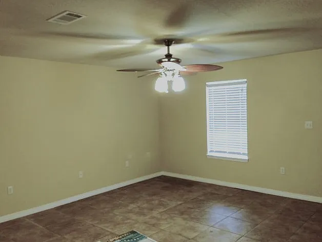 1114 Howell Rd #A — Photo 9