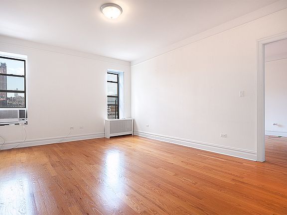 3rd image of 101 W 85th St APT 52