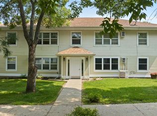 715 28th Ave SW APT 3, Minot, ND 58701