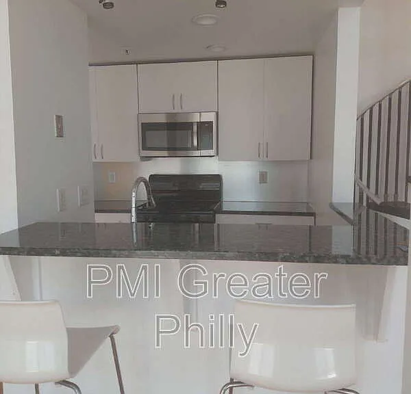 182 Gay St #706 — Photo 5