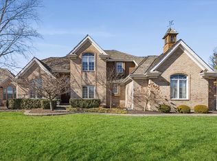 24735 W Manor Dr, Shorewood, IL