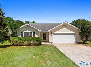 210 Sandy Wood Ct, Madison, AL 35758