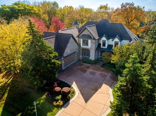 546 Hidden Creek Dr, Antioch, IL 60002