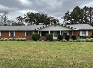 603 E Simon St, Glennville, GA 30427