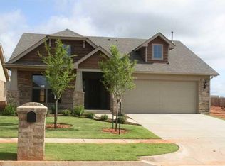 913 Clingsmans Dome Rd, Norman, OK 73069