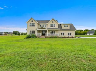 2371 Wild Pear Trl, Dandridge, TN 37725