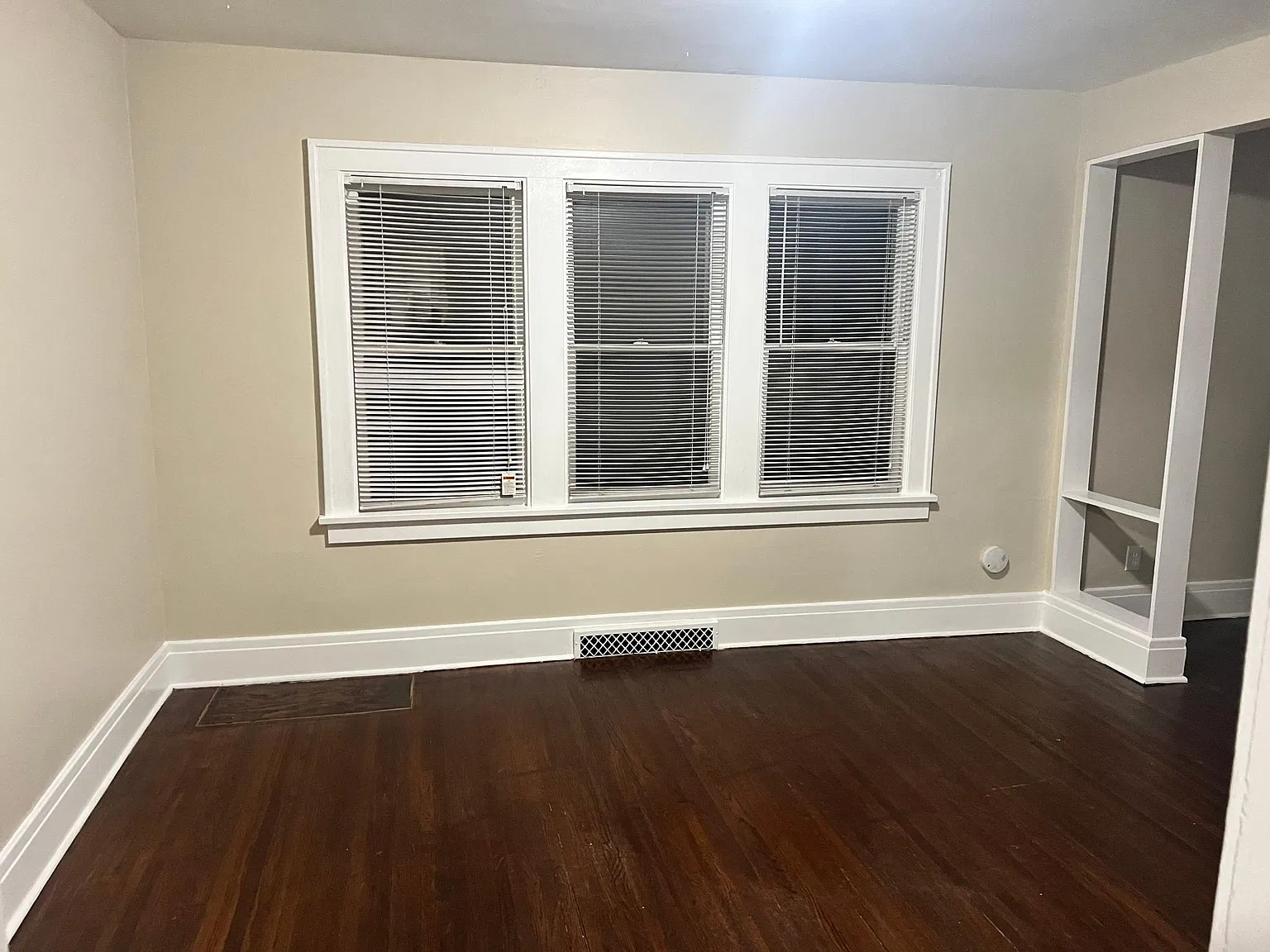 Eggert Rd — Photo 3