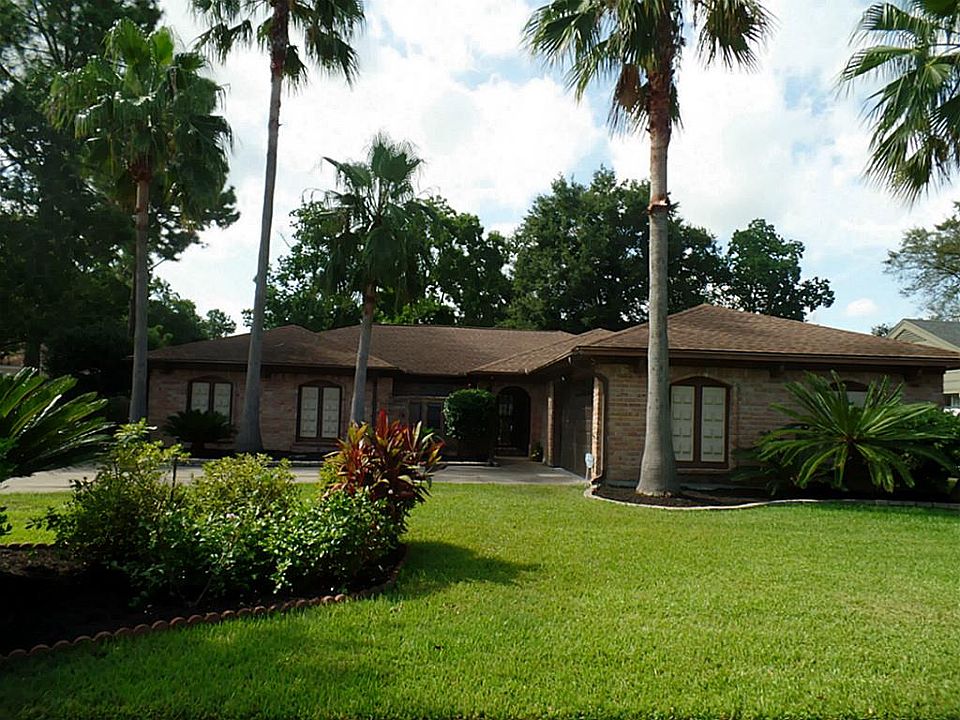 1st image of 16419 Shady Elms Dr
