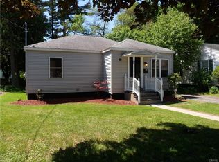 164 Weymouth Rd, Syracuse, NY 13205