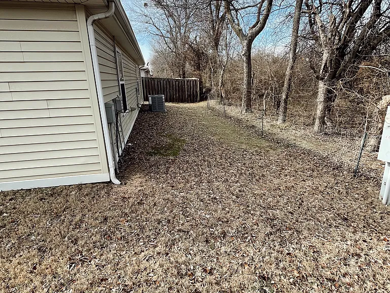 4498 W Bungalow St — Photo 18