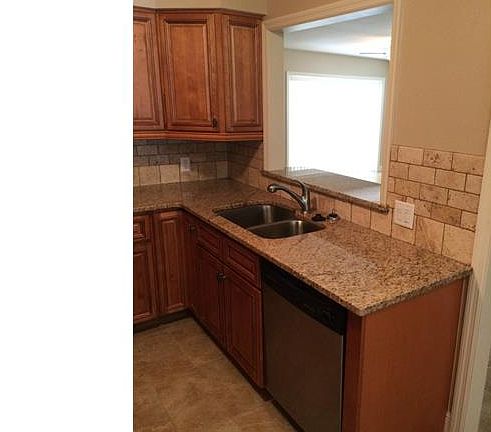 3rd image of 9629 Crescent Garden Dr #H-102