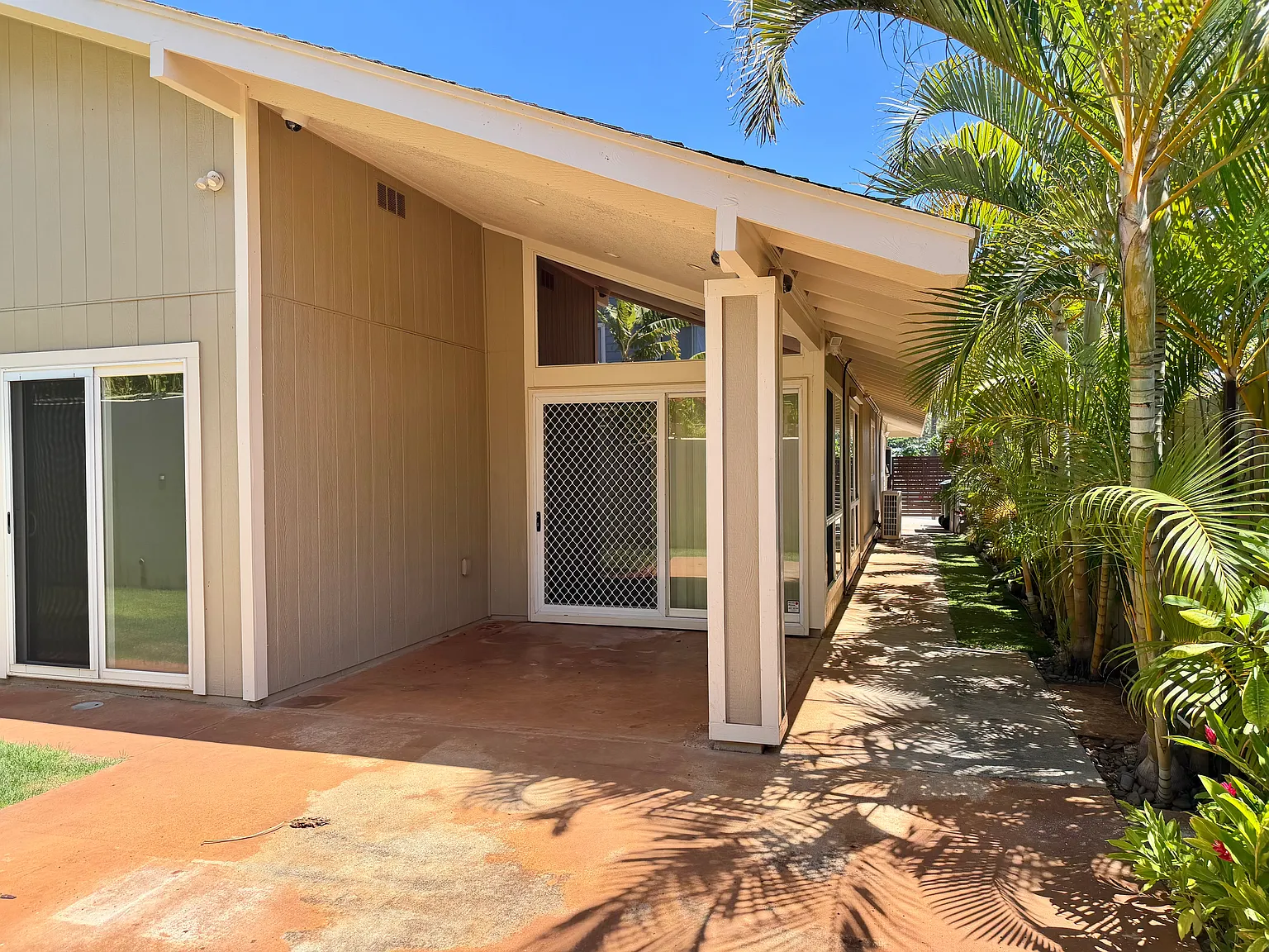 3 bed, 1432 sqft, $3,800 — Photo 2
