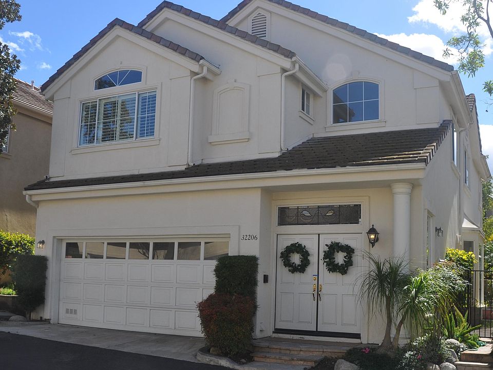 1st image of 32206 Shoreview Dr