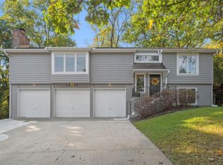 13337 Metropolitan Ave, Bonner Springs, KS 66012