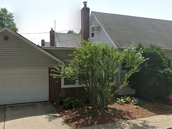 3rd image of 246 03  87th Ave.