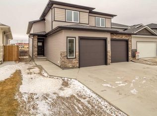 409 NE Rivergrove Chase W, Lethbridge, AB T1K8E9