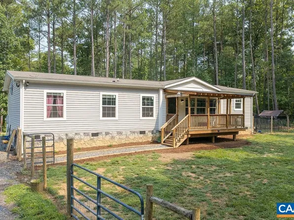 1075 Middle Fork Rd, Palmyra, VA 22963