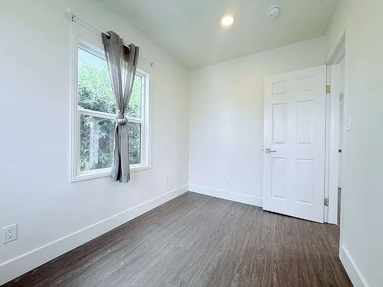 6509 State St #A — Photo 20