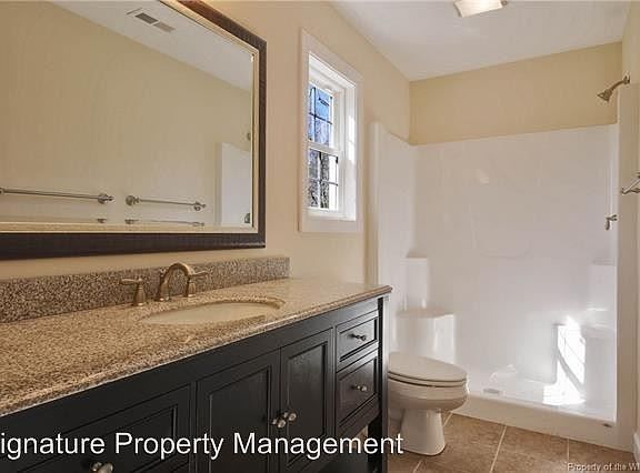 2nd image of 125 Oak Holw