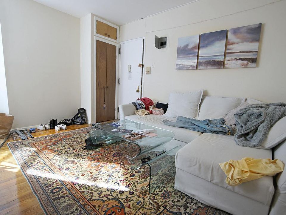 2nd image of 37A Bedford St APT 60