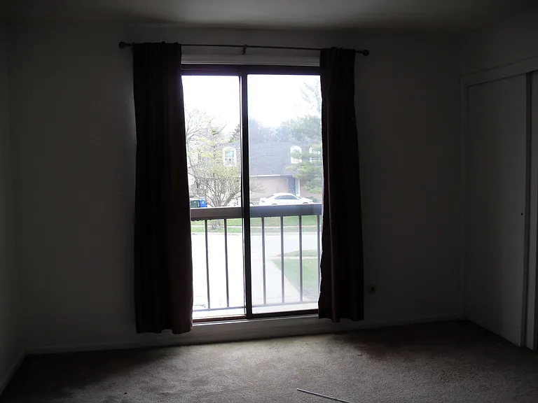 4855 Moreland Dr W — Photo 15