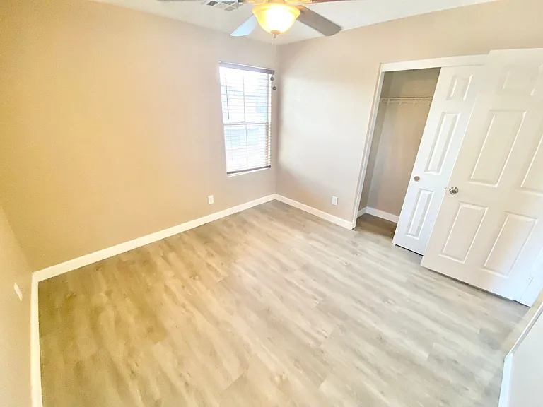 1060 Paradise Coach Dr — Photo 7