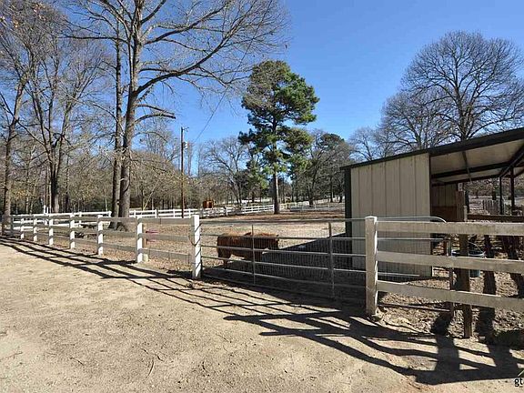 4th image of 257 County Road 3110