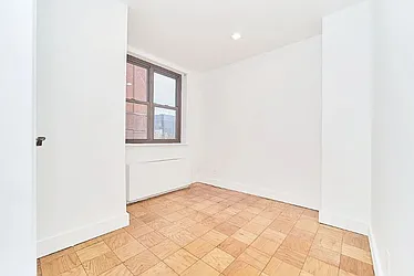 Rented by Mossanen Group