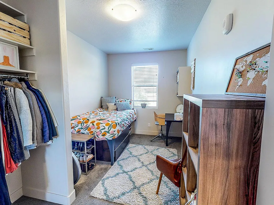 CollegePlace-Provo-Int_11 (1)