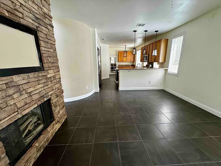 1809 Snow Spring Ln — Photo 13