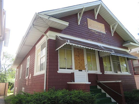 2nd image of 916 N Humphrey Ave