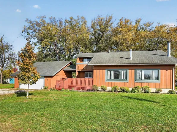 524 S Pearl St, Shell Rock, IA 50670