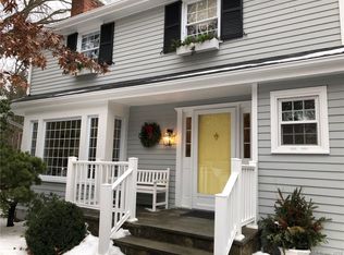 51 Merwins Ln, Fairfield, CT 06824