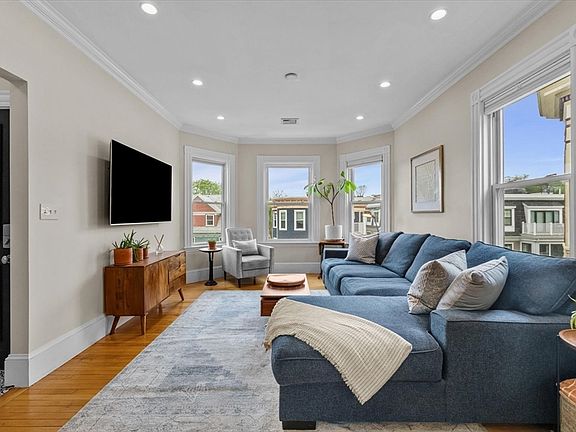 5th image of 45 Pearl St #3